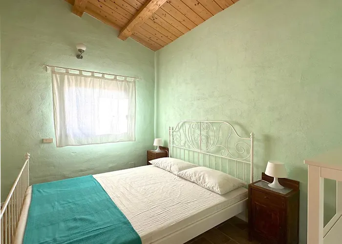 Rustic Escape With Dream Pool