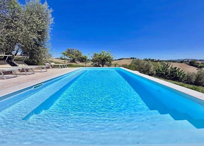 Rustic Escape With Dream Pool Senigallia