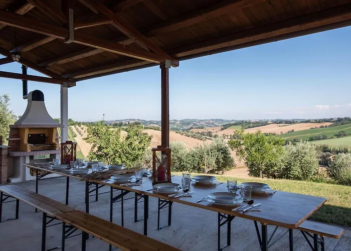 Rustic Escape With Dream Pool *