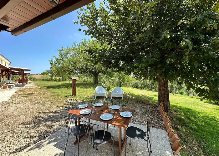 Rustic Escape With Dream Pool Senigallia